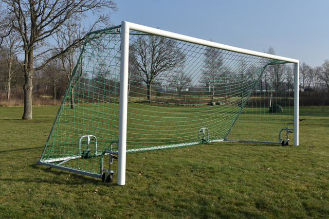 Football goal package UNISPORT Lift 6 x 2,2 m, incl net