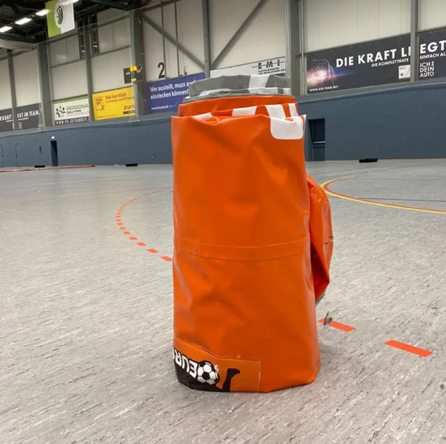 Bazooka Uppblåsbar plan 3 mot 3, exkl mål