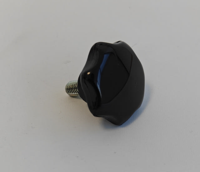 Tähtinuppi  M 8x15  Halk 40 mm