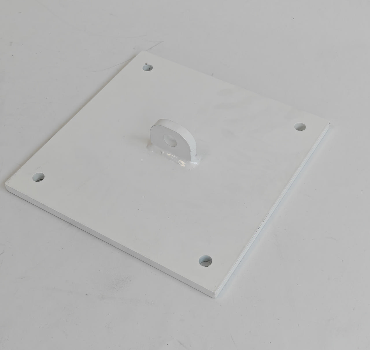 Kattokiinnike 250x250x10 mm, sis. hitsatun silmukan