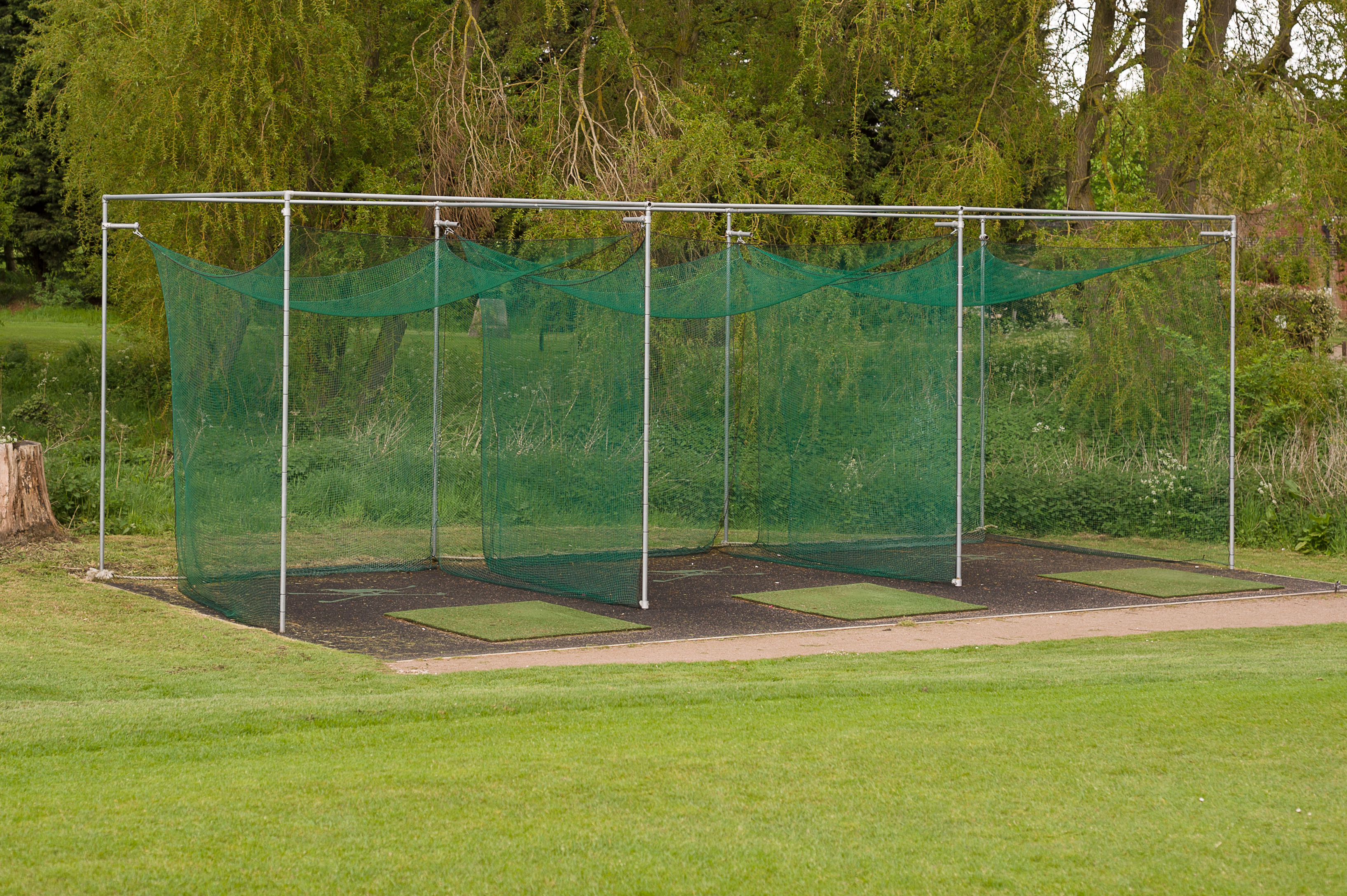 Outdoor Golf Netting Practice Bay by Unisport