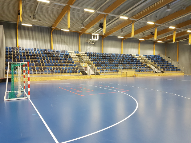 tribunestoler i plast fra unisport