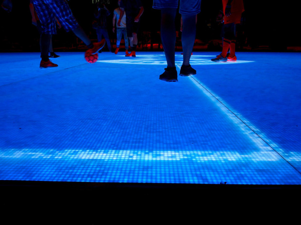 unisport glass floor lumiflex