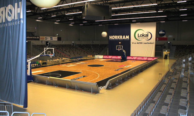 Næstved-Arena-sports-floor-arena-seating-mobile-sports-floor-denmark-unisport